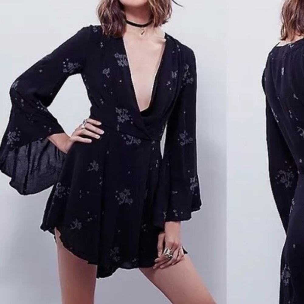 Free People Jasmine black bell sleeve mini dress embroidered navy size 0